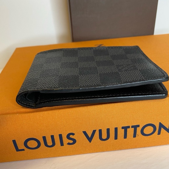 ❌❌SOLD❌❌ Louis Vuitton wallet - Picture 9 of 12